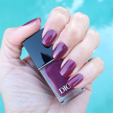 dior triomphe nail polish